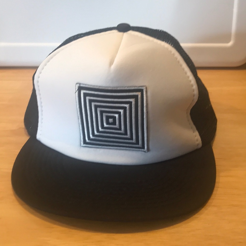 LuLaRoe trucker hat